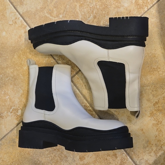 Free People Monroe Chelsea Boots EUC - Picture 5 of 9